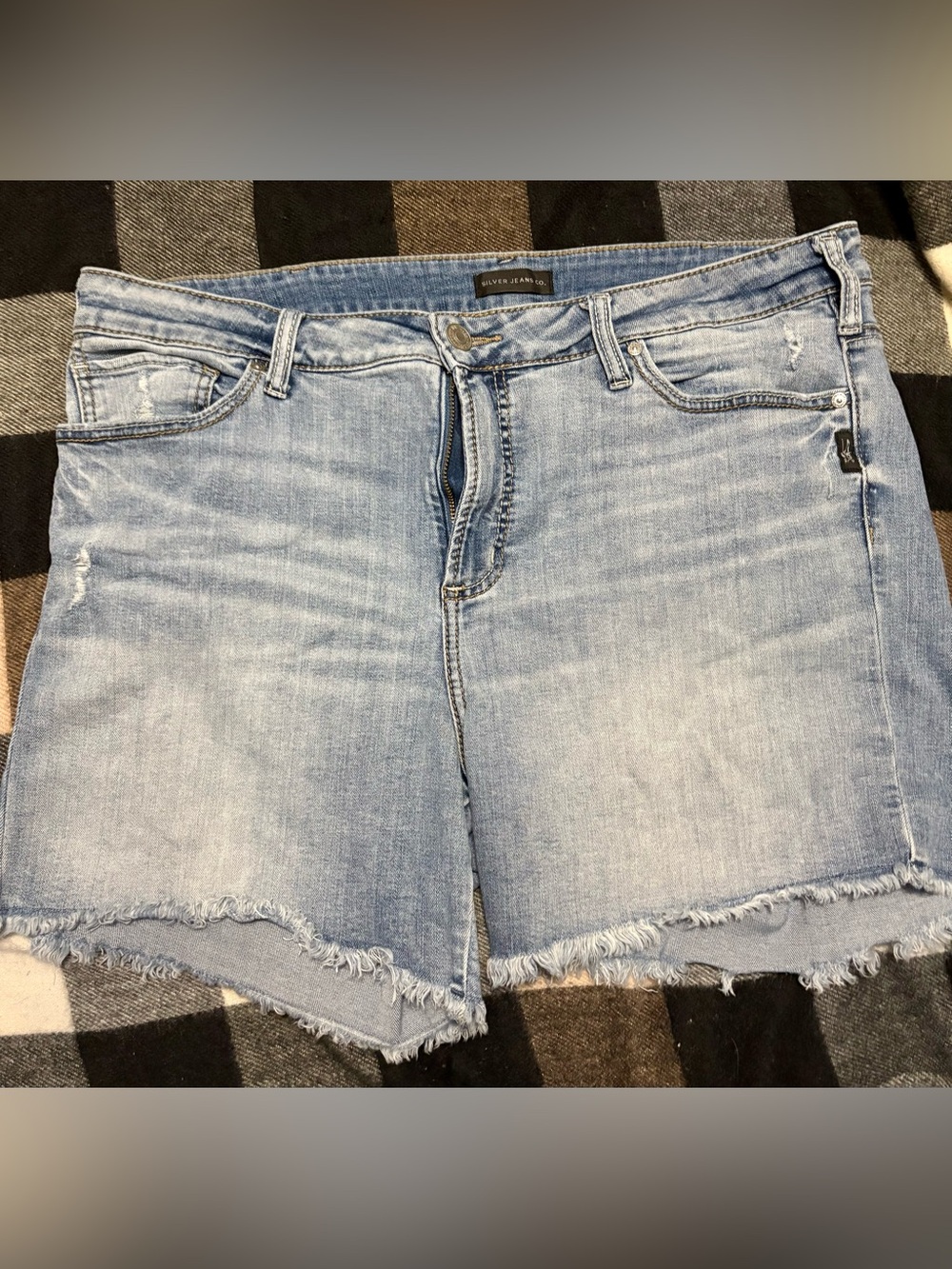 Silver Lane Co. Light Blue Denim Frayed Hem Women’s Shorts